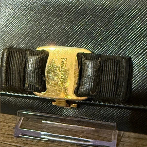 Salvatore Ferragamo Black Vara Bow Long Leather Wallet Clutch - EUC - Picture 2 of 8